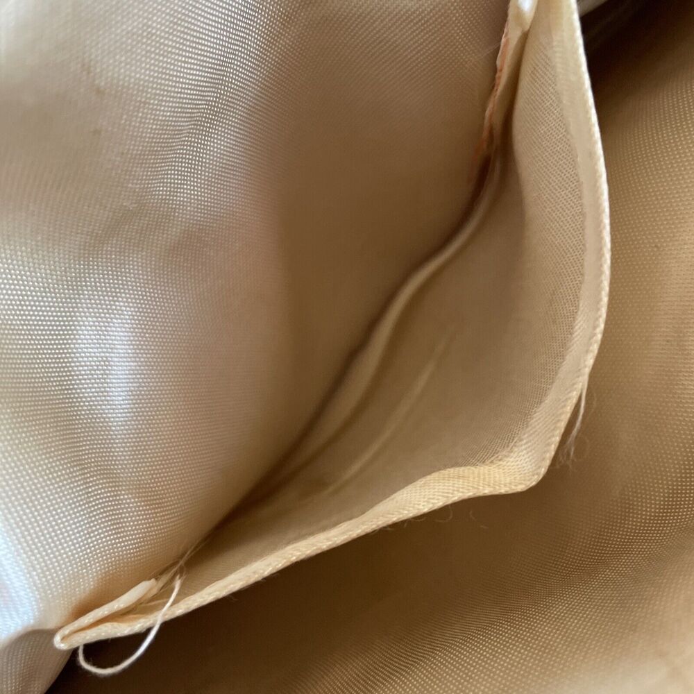 Vtg Carpetbag Tapestry Purse Clutch‎ Needlepoint Floral Kiss Clasp Collect-ables - Picture 6 of 6